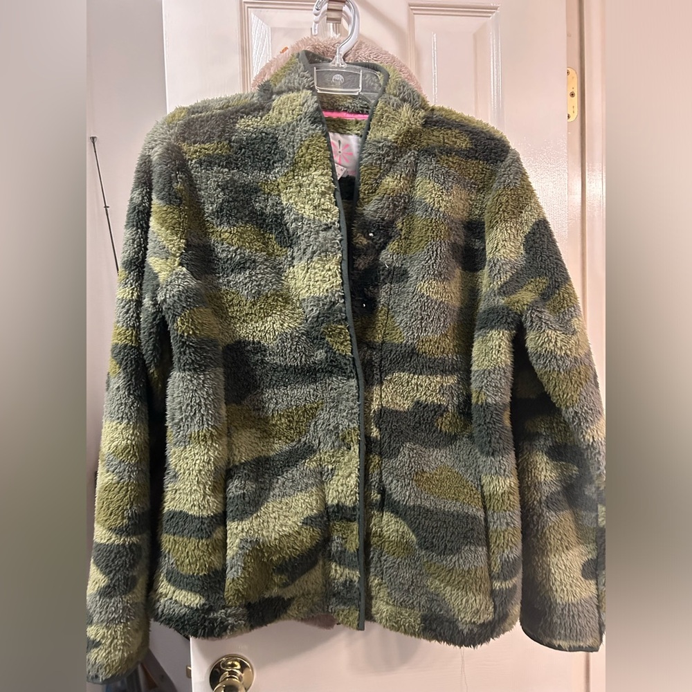 Camo sherpa
